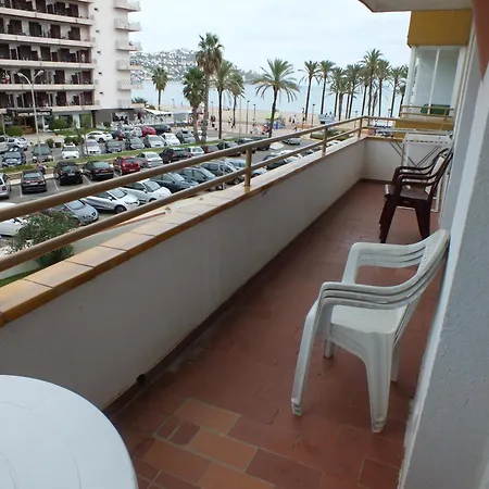 6 Personas En Rosas, Acceso A La Playa - Es-204-69 Roses